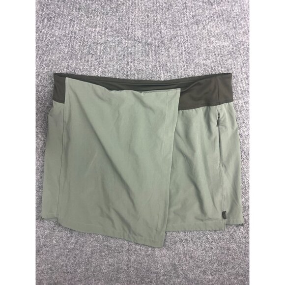 REI Pants - REI Two-Tone Olive Skort with Dark Olive Waistband